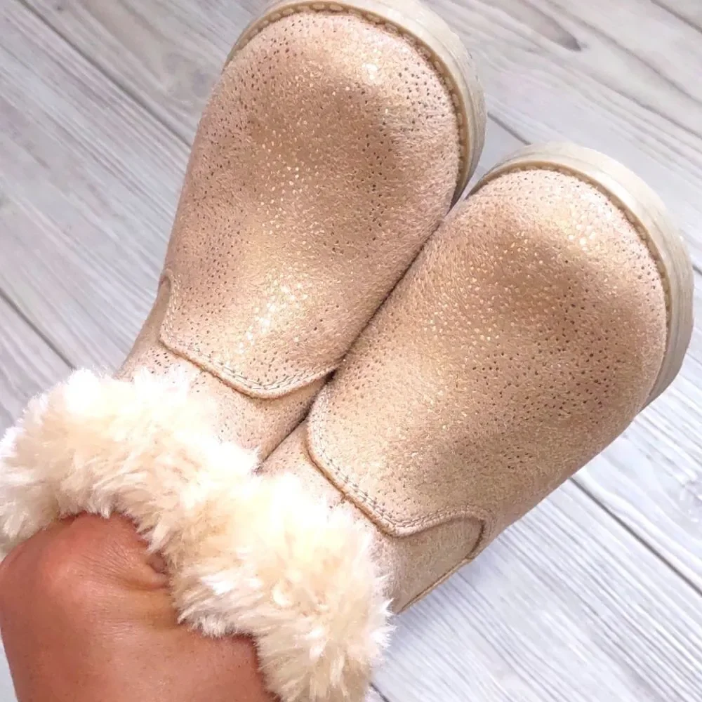 (77-4318) Cat & Jack Emani Zipper Slip-On Winter Boots Tan Sz 5